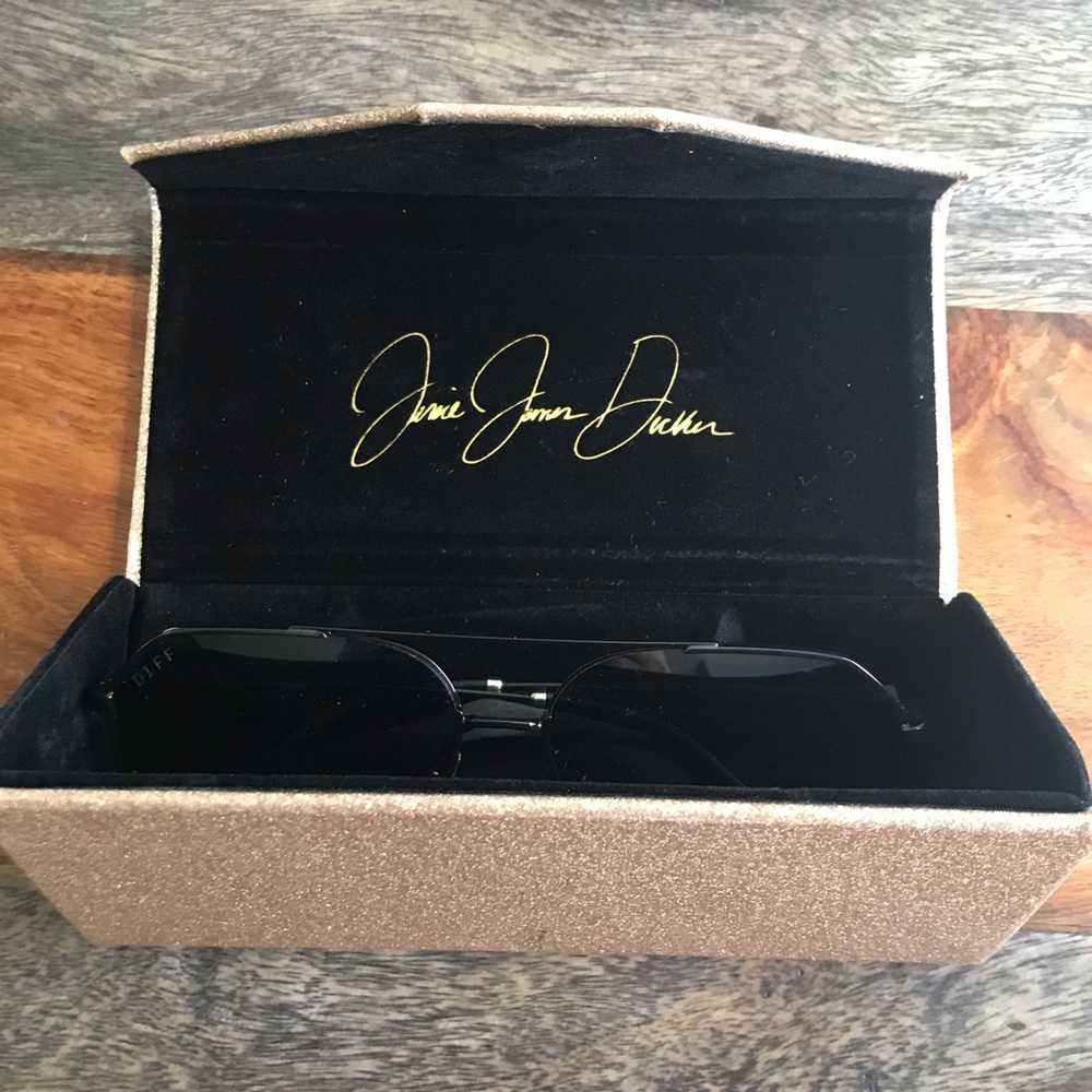 Dash Matte Black Aviator Sunglasses-New w/ case